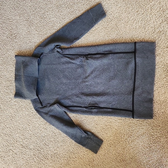 lululemon athletica Dresses & Skirts - Lululemon on repeat dress. Heathered core dark grey. Size 4.